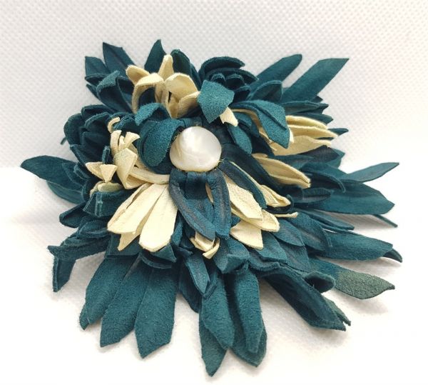 Brooch-pin suede Astra